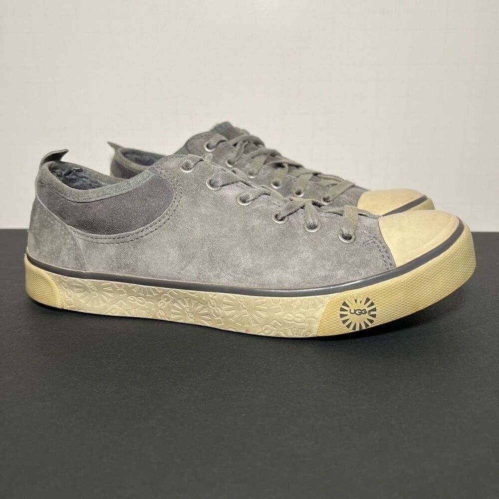 Womens UGG Evera Gray Sheepskin Lined Low Top Shoes / Size 7